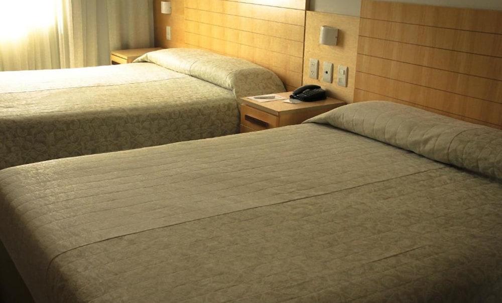 Hotel Atlantico Tower Rio de Janeiro Exteriér fotografie Two beds in a hotel room