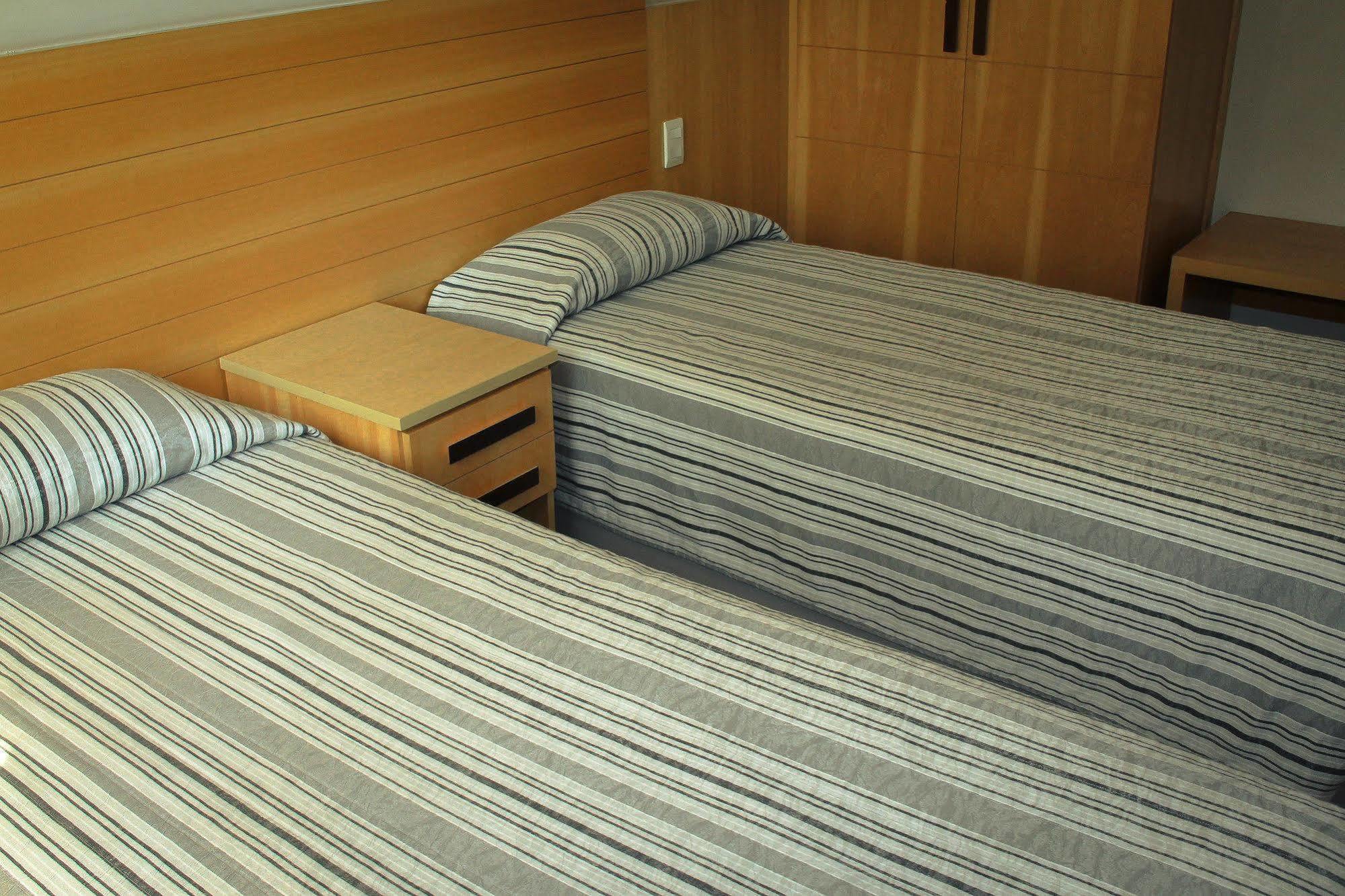 Hotel Atlantico Tower Rio de Janeiro Exteriér fotografie Two beds in a hotel room
