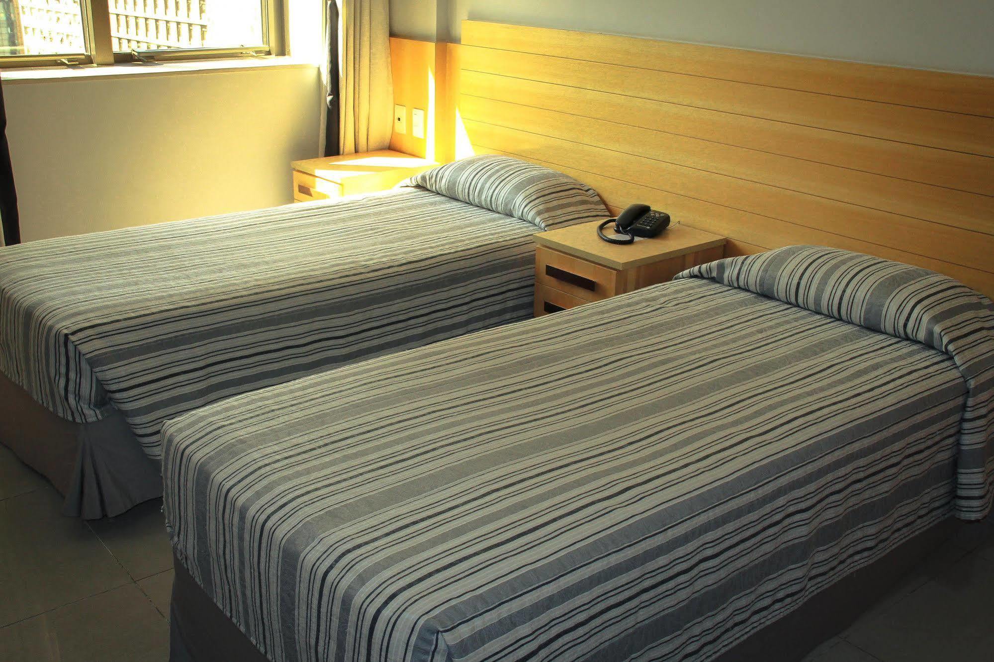 Hotel Atlantico Tower Rio de Janeiro Exteriér fotografie Two single beds in a hotel room